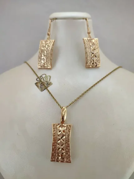 نیم‌ست ورساچه مستطیل